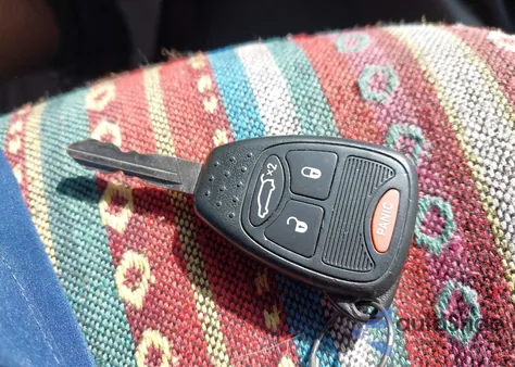 2007 Jeep Liberty Sport из США, поврежденный, VIN 1J4GL48K37W661350